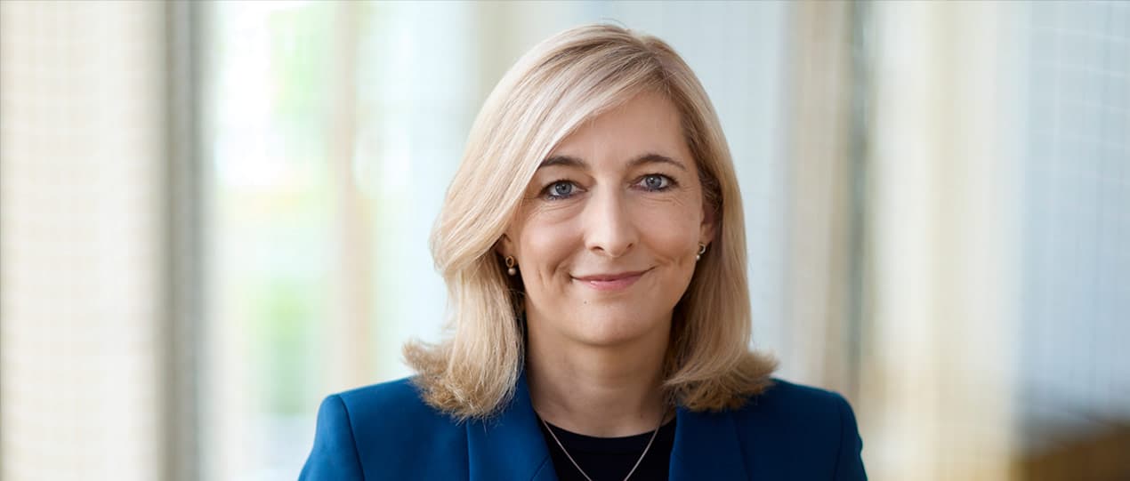 Nina Warken - Porträtfoto im Querformat